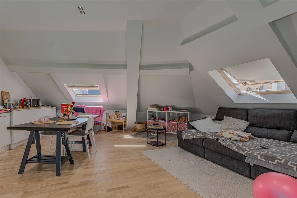 Woning ingedeeld in 4 verhuurde units op topligging aan Park Spoor Noord