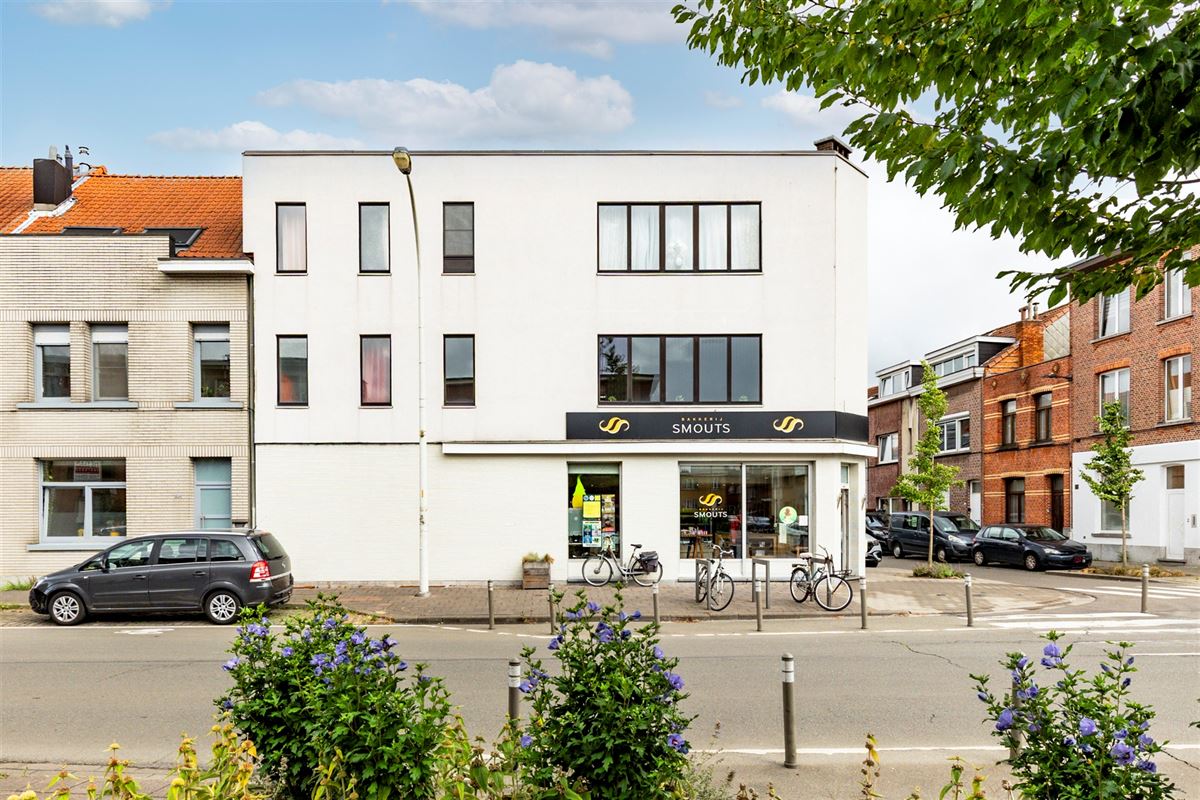 Prachtig hoekappartement met 4 slpk te koop in Deurne!