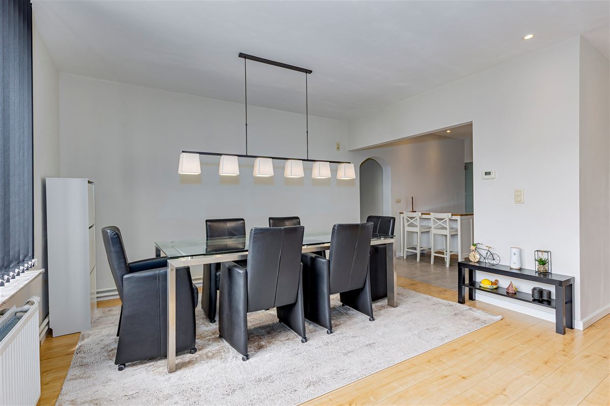 Prachtig hoekappartement met 4 slpk te koop in Deurne!