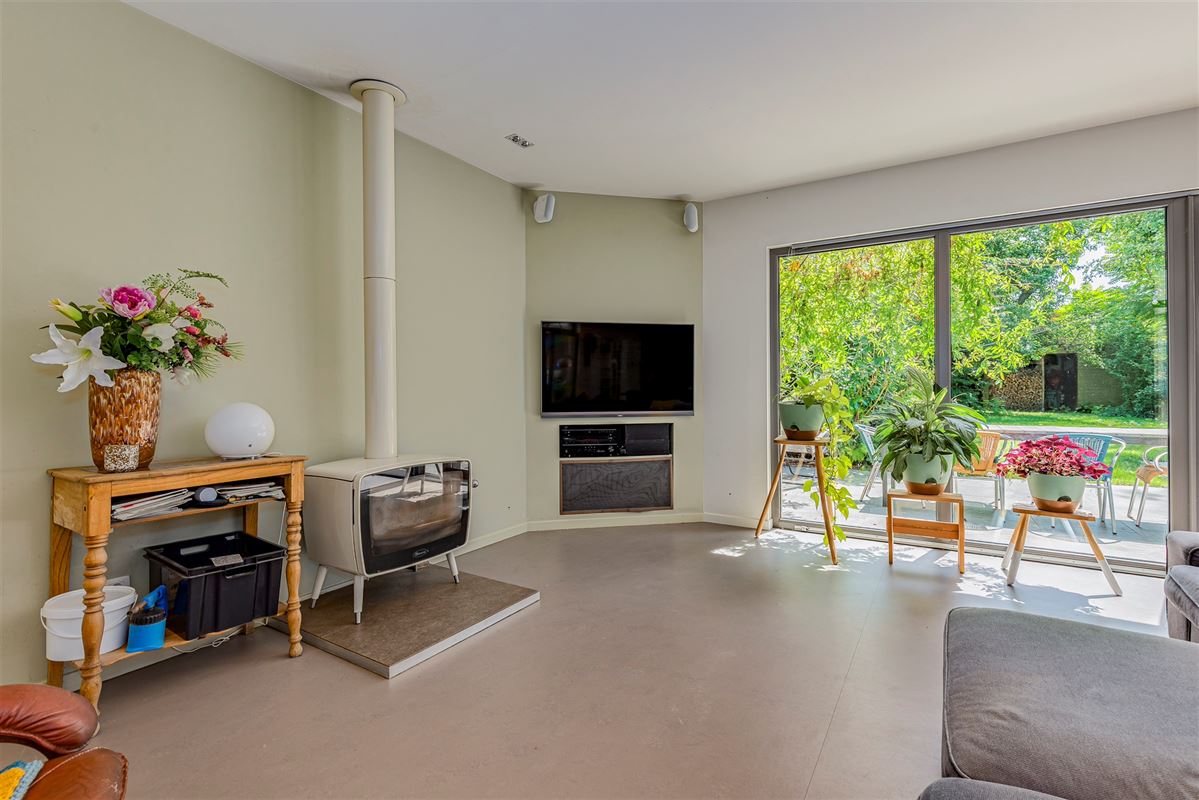 Uniek huis met winkel, atelier of bureel 