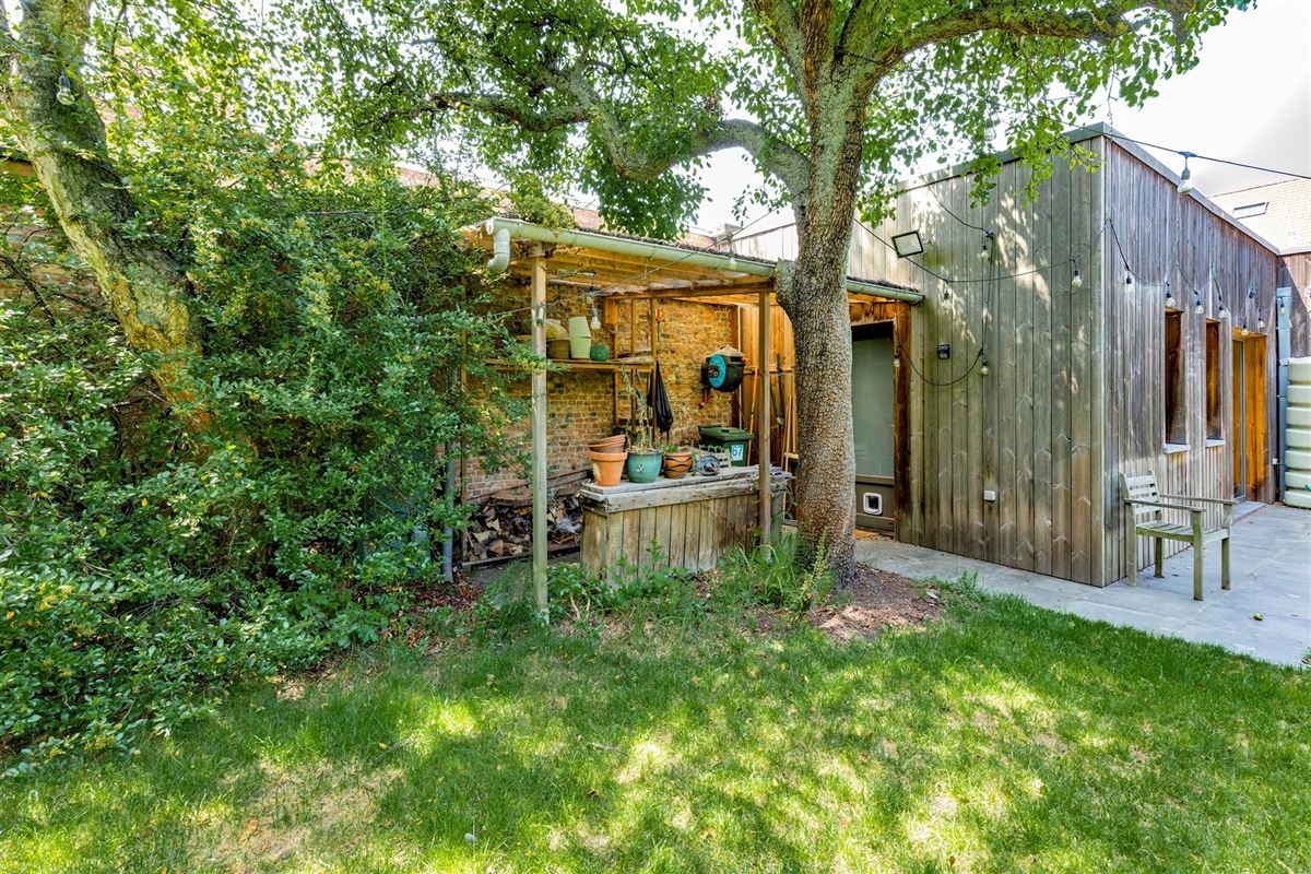 Uniek huis met winkel, atelier of bureel 