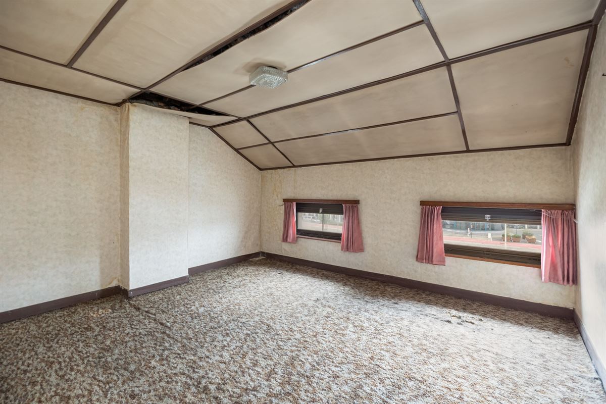 Te renoveren woning met tuin op toplocatie in Mechelen
