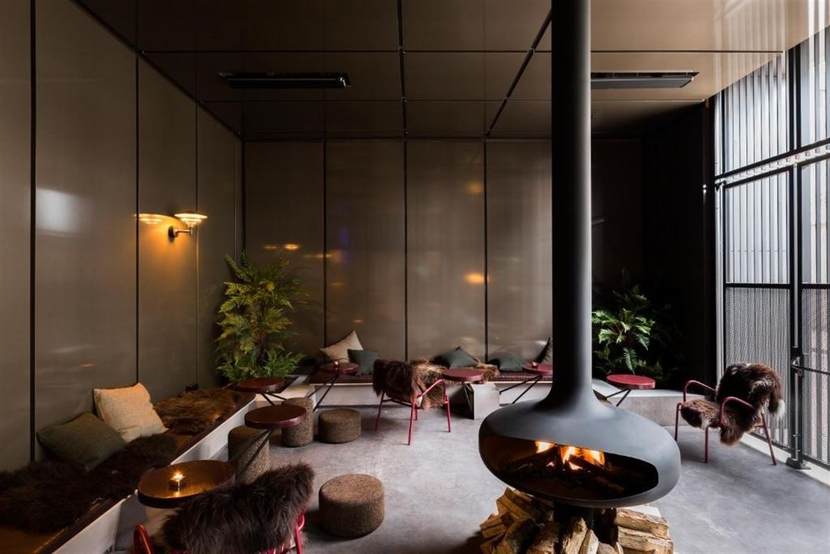 Gemeubileerde deluxe room bij YUST in Antwerpen Berchem
