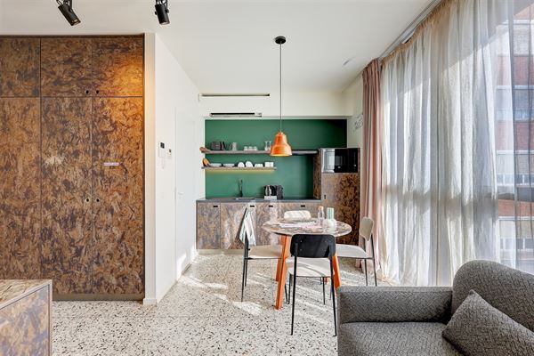 Gemeubileerde deluxe room bij YUST in Antwerpen Berchem