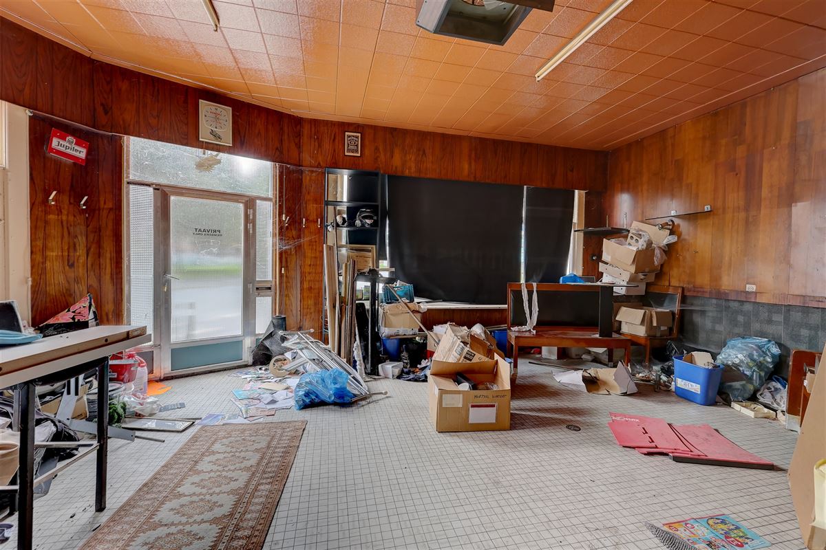 Te renoveren handelshuis op ideale locatie in Lier