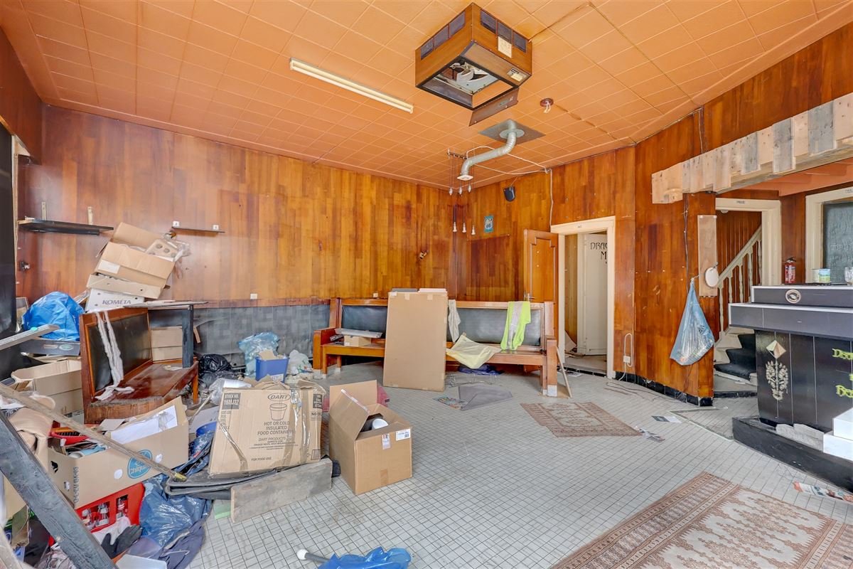 Te renoveren handelshuis op ideale locatie in Lier