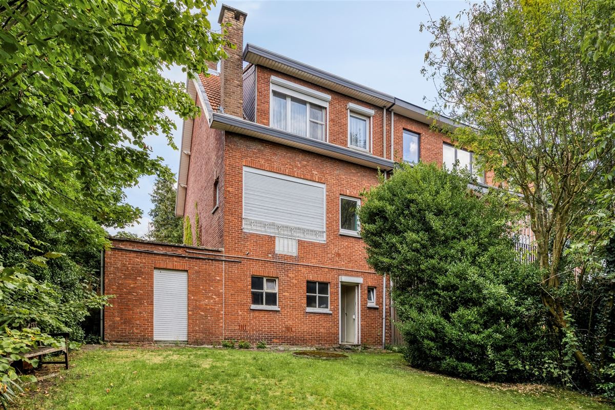 Te renoveren huis op toplocatie Hof Van Rieth in Mortsel