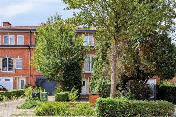 Te renoveren huis op toplocatie Hof Van Rieth in Mortsel