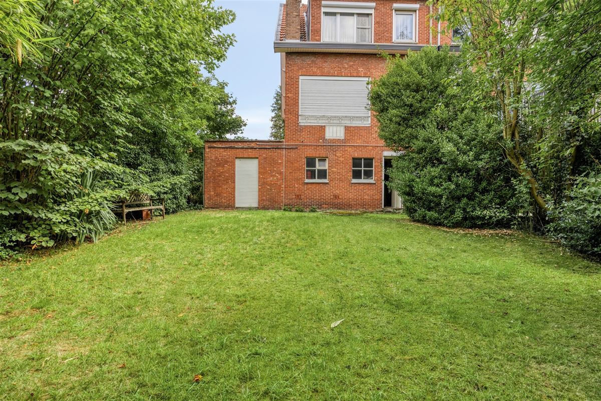 Te renoveren huis op toplocatie Hof Van Rieth in Mortsel