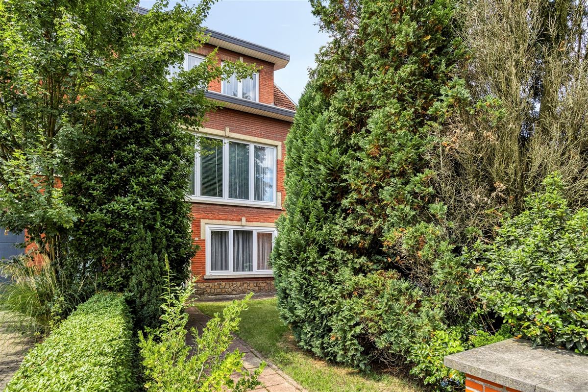 Te renoveren huis op toplocatie Hof Van Rieth in Mortsel