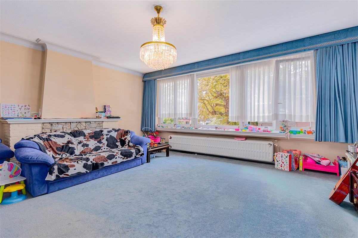 Ruim 3-slaapkamerappartement in topwijk te Berchem