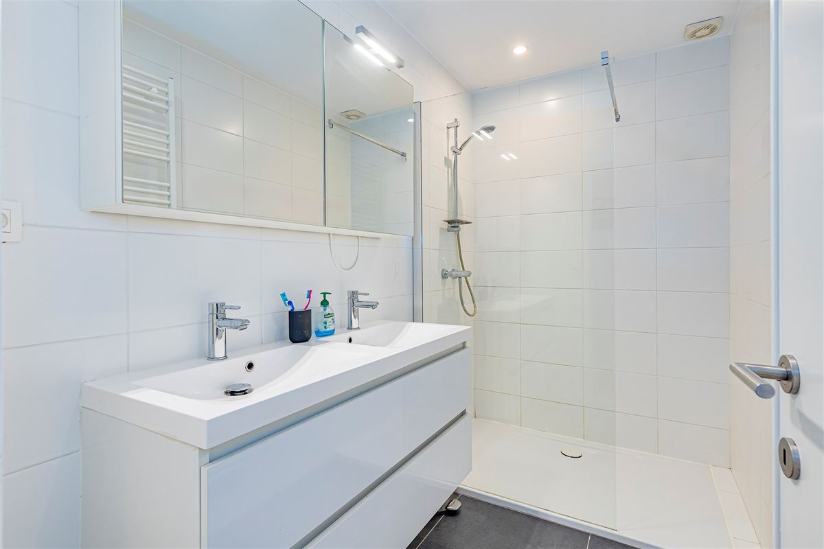 Appartement (gelijkvloers) 3 slpk en P te Wilrijk