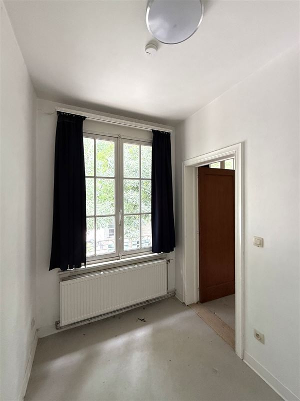 Opbrengsteigendom met 3 appartementen centrum Mortsel