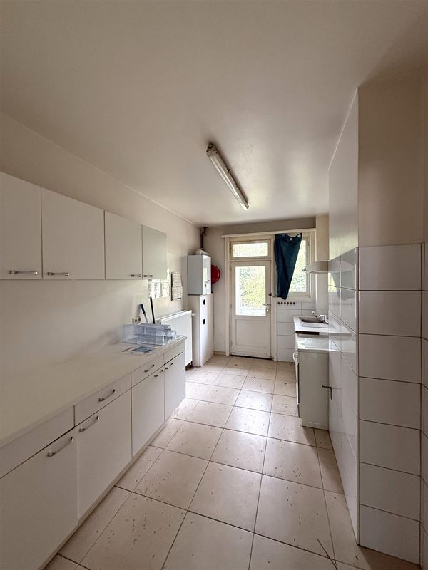 Opbrengsteigendom met 3 appartementen centrum Mortsel