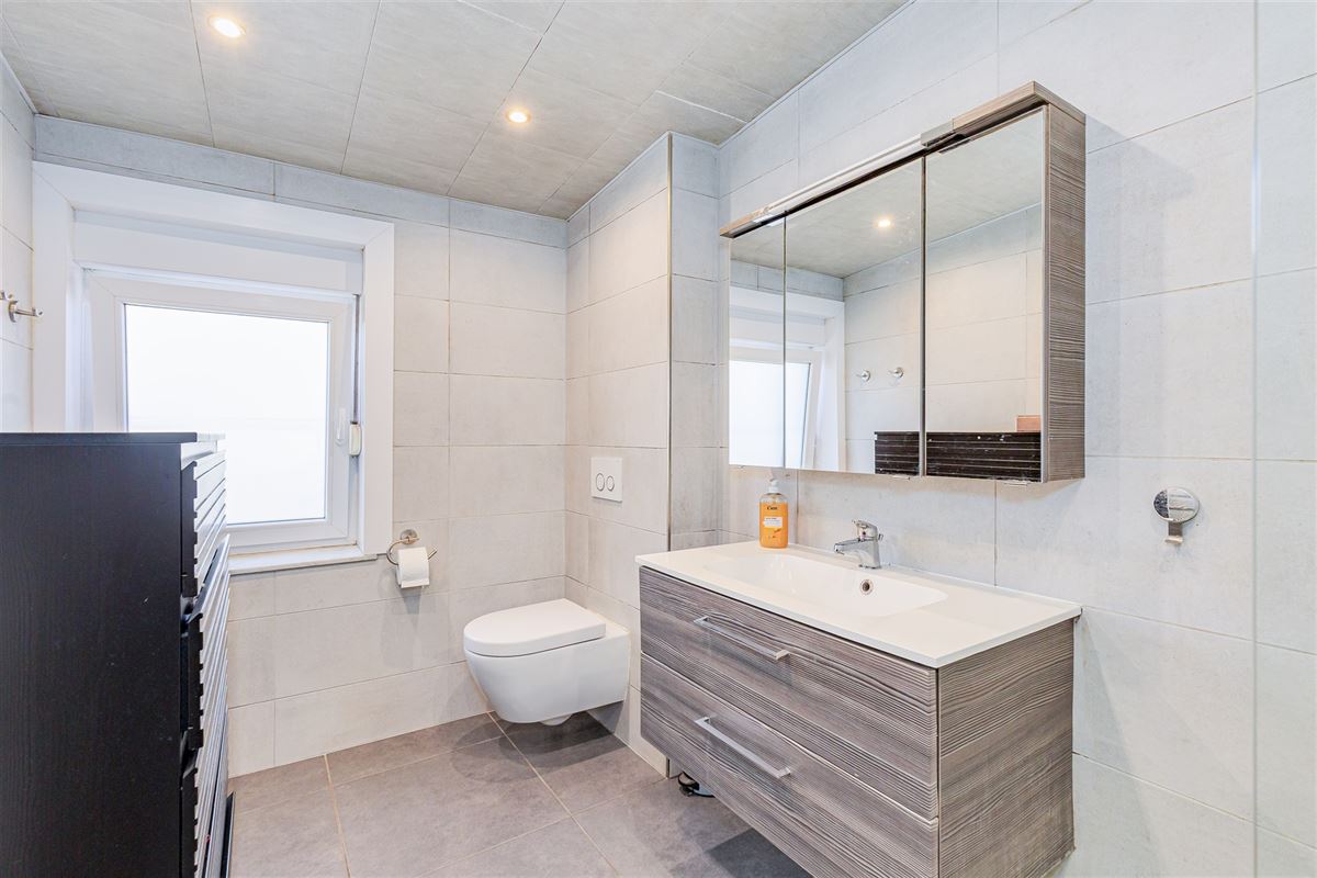 Instapklaar huis 4 slpk, tuin en garage te Ekeren