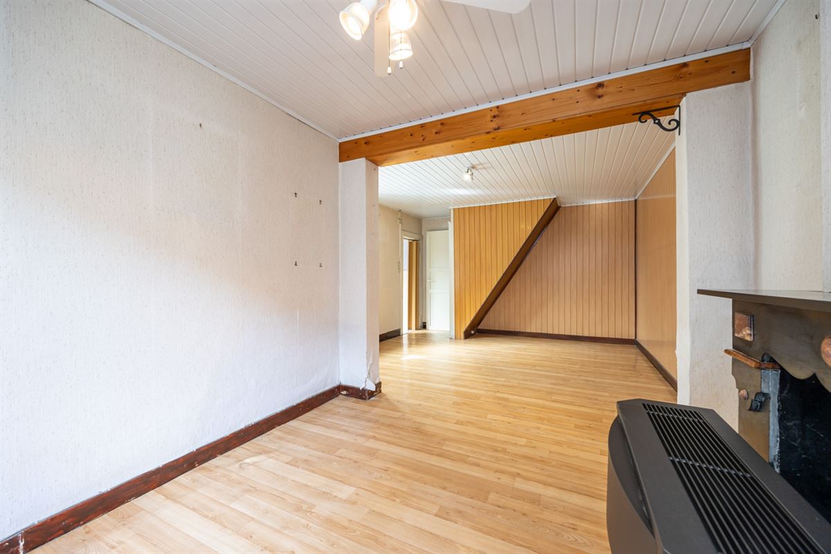 Te renoveren woning met opslagruimte in Mechelen