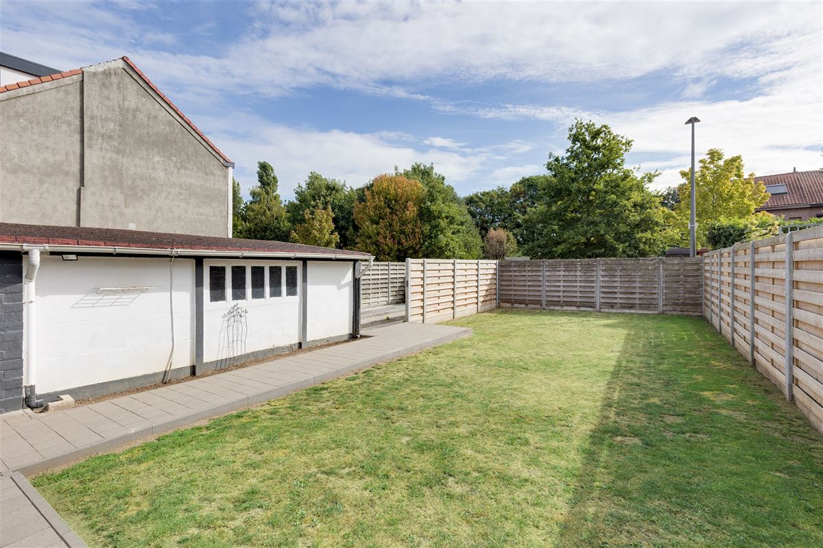Instapklaar huis 4 slpk, tuin en garage te Ekeren