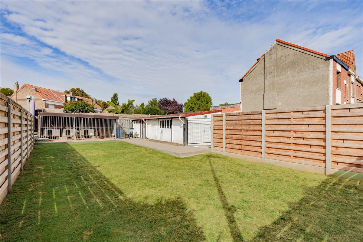 Instapklaar huis 4 slpk, tuin en garage te Ekeren