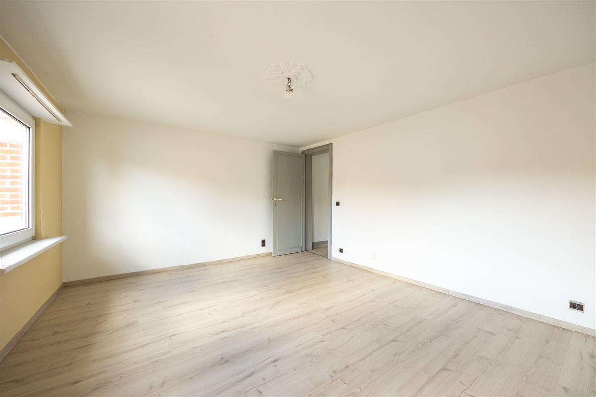 Ruime gezinswoning met vier slaapkamers en tuin