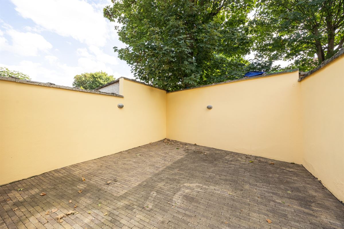 Ruime gezinswoning met vier slaapkamers en tuin
