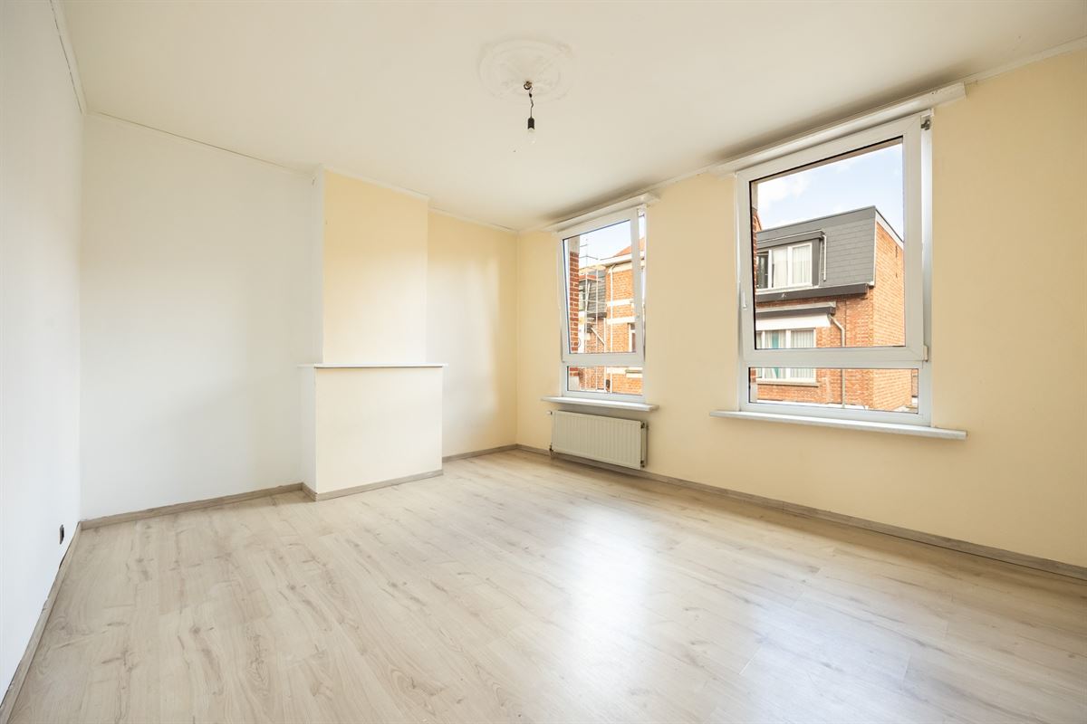 Ruime gezinswoning met vier slaapkamers en tuin