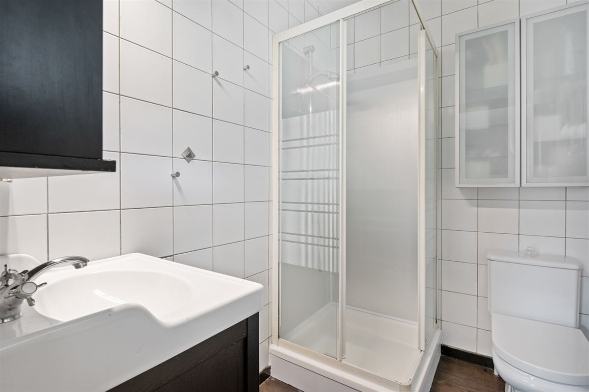 Pure landelijke woning met 3 slpks en mooi bijgebouw.