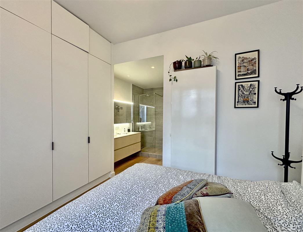 Stijlvol gelijkvloers appartement in unieke setting.