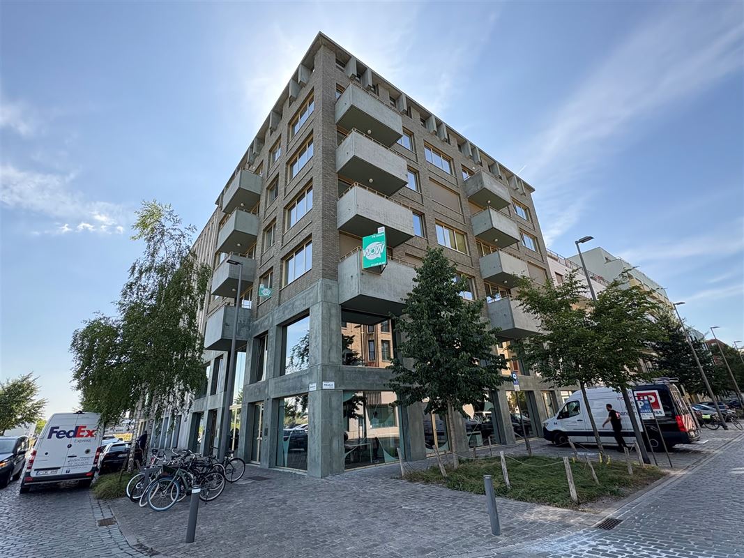 Modern appartement met zicht op het Houtdok en Havenhuis.