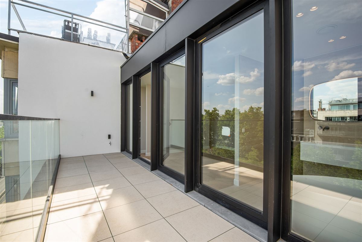 Duplex of triplex penthouse met 3 terrassen en 2 tot 3 slaapkamers.