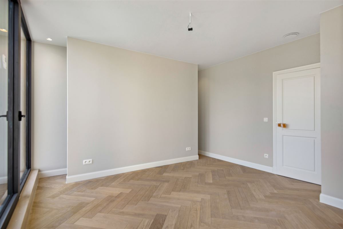 Duplex of triplex penthouse met 3 terrassen en 2 tot 3 slaapkamers.