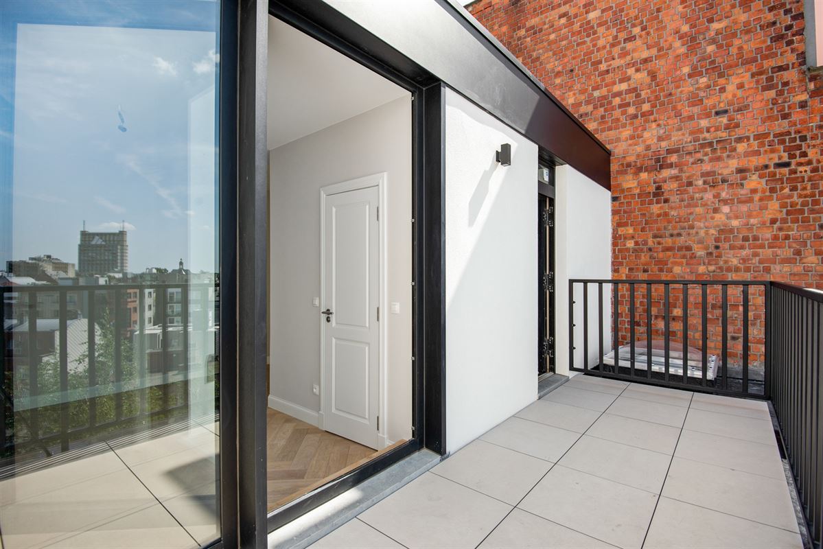 Duplex of triplex penthouse met 3 terrassen en 2 tot 3 slaapkamers.