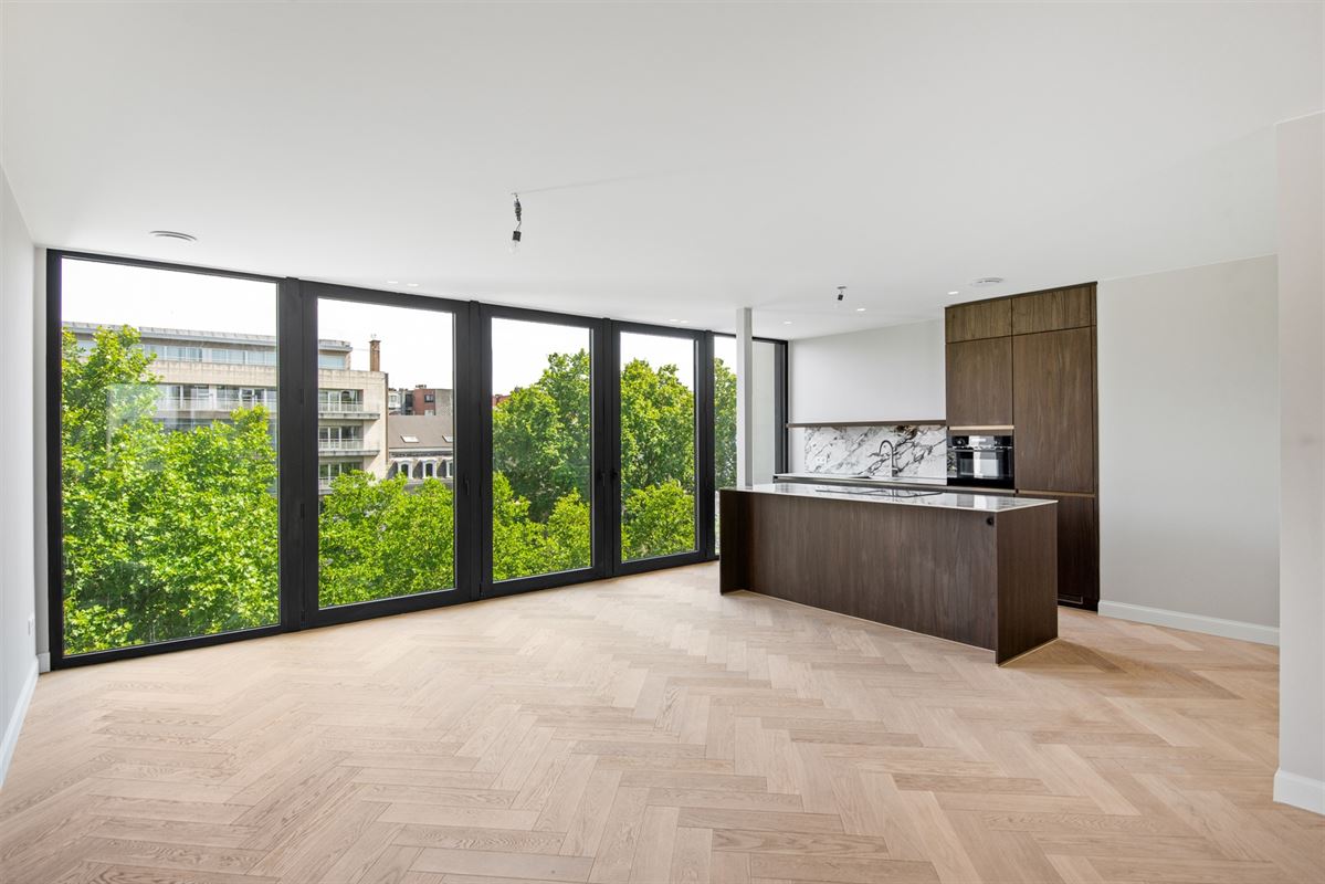 Duplex of triplex penthouse met 3 terrassen en 2 tot 3 slaapkamers.