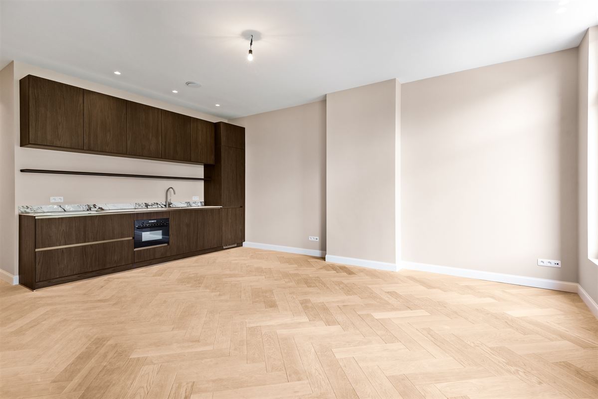 Appartement met 2 slpks op de 2de verdieping met terras op het Westen.
