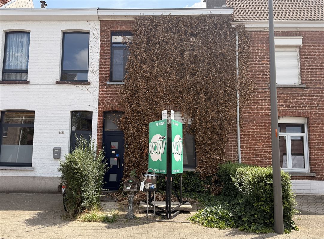 Te renoveren woning op ruim perceel van 440 m².