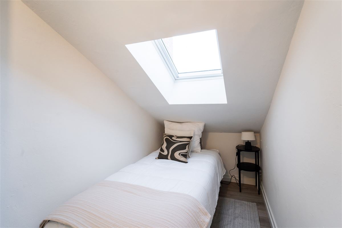 Gemeubeld appartement met terras – huurprijs all-inclusive.