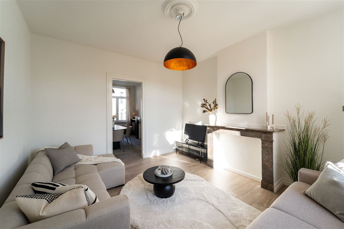 Gemeubeld appartement met terras – huurprijs all-inclusive.