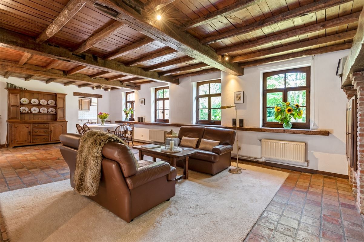Charmante landelijke villa met 4 slaapkamers in Koningshof.