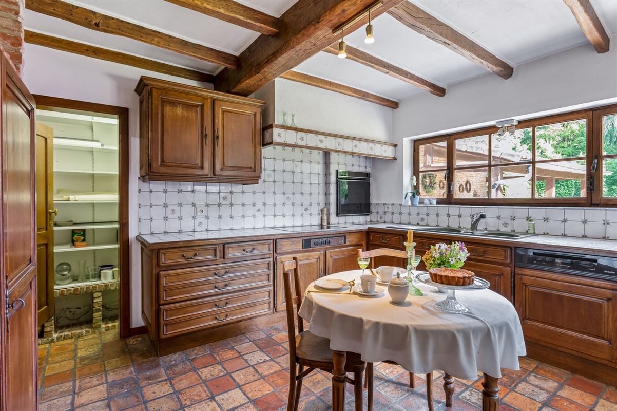 Charmante landelijke villa met 4 slaapkamers in Koningshof.