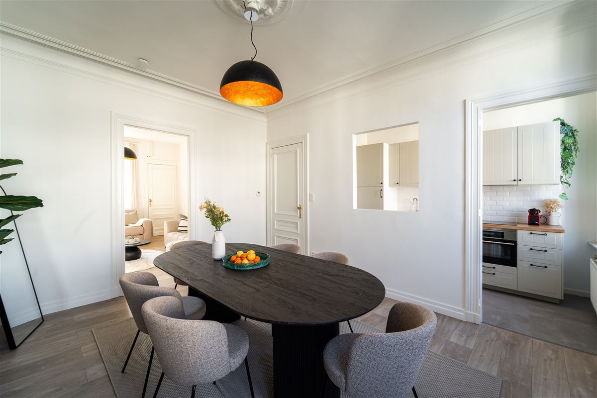 Gemeubeld appartement met terras – huurprijs all-inclusive.