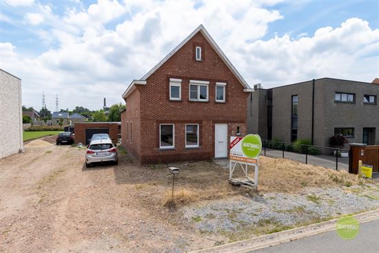 Instapklare gezinswoning met grote tuin in Balen-Wezel