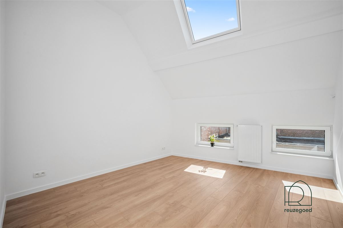 Instapklare, volledig gerenoveerde woning met 3 slaapkamers