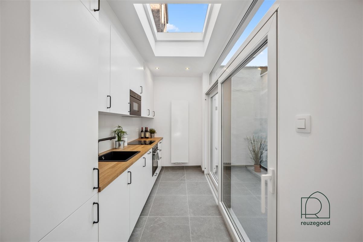 Instapklare, volledig gerenoveerde woning met 3 slaapkamers