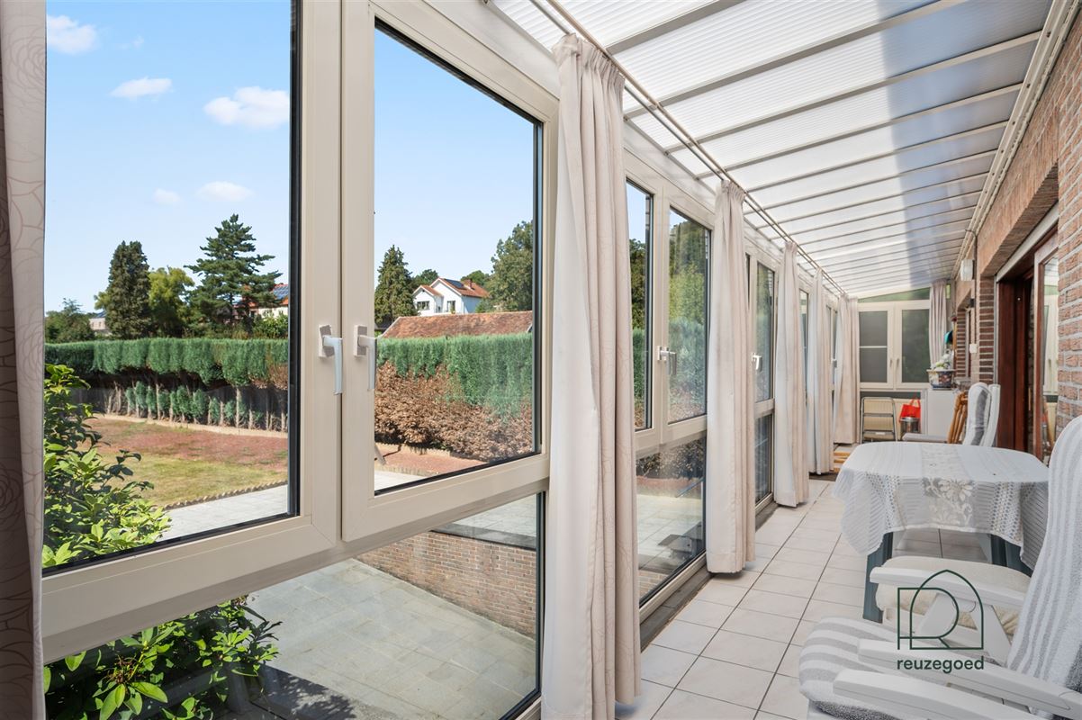 Charmante gelijkvloerse villa in Korbeek-Lo met ruime tuin en onderkeldering