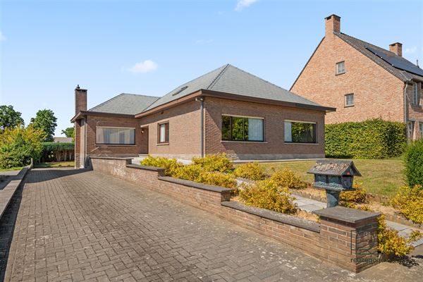 Charmante gelijkvloerse villa in Korbeek-Lo met ruime tuin en onderkeldering