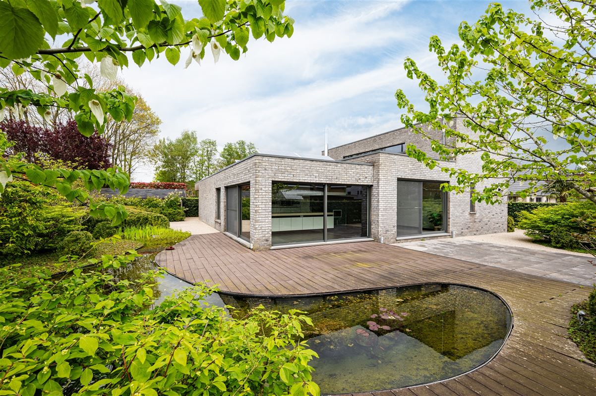 Moderne villa met 4 slaapkamers