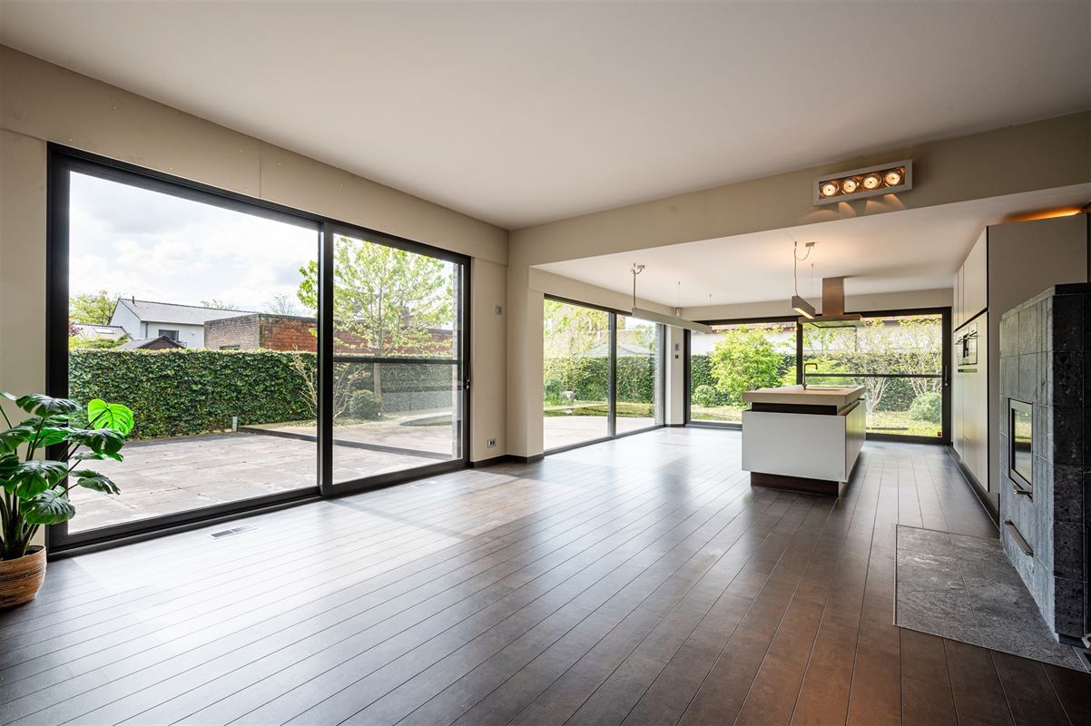 Moderne villa met 4 slaapkamers