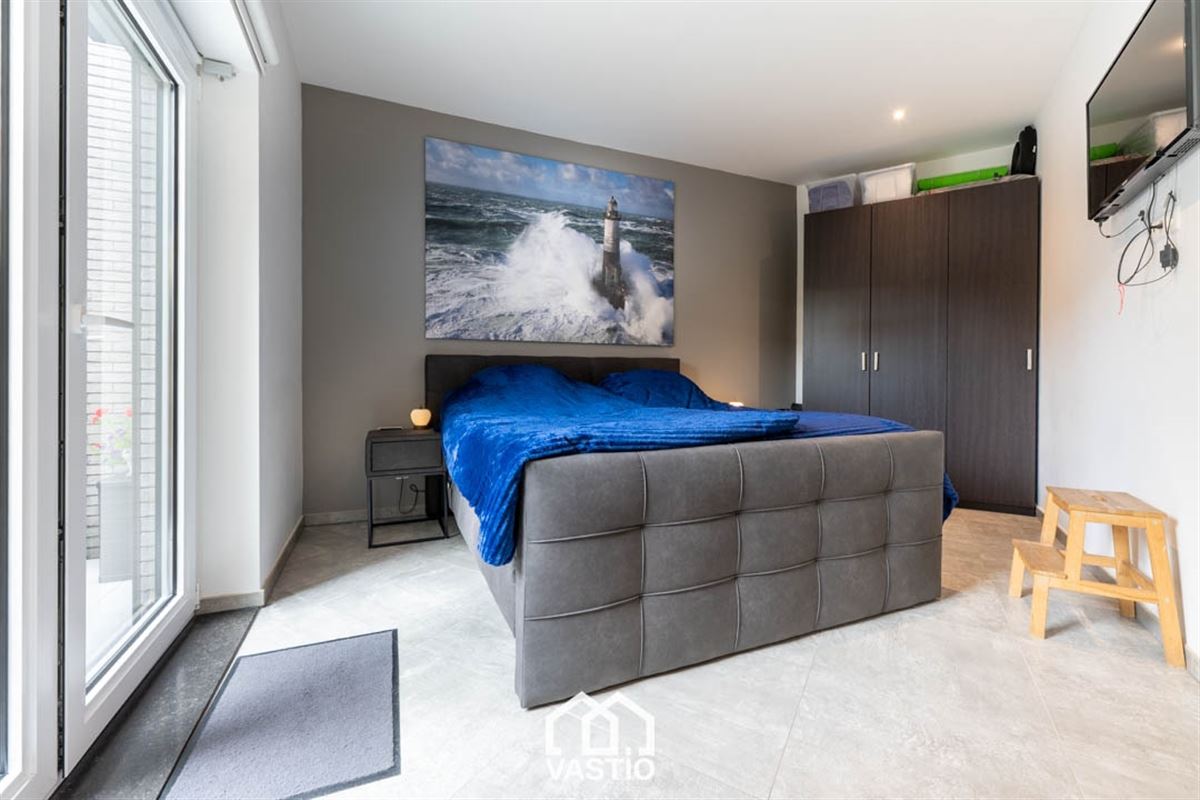Modern gelijkvloers appartement met groot terras