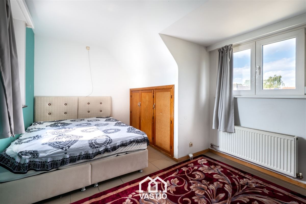 Uniek pand met praktijk en duplexappartement in Gent