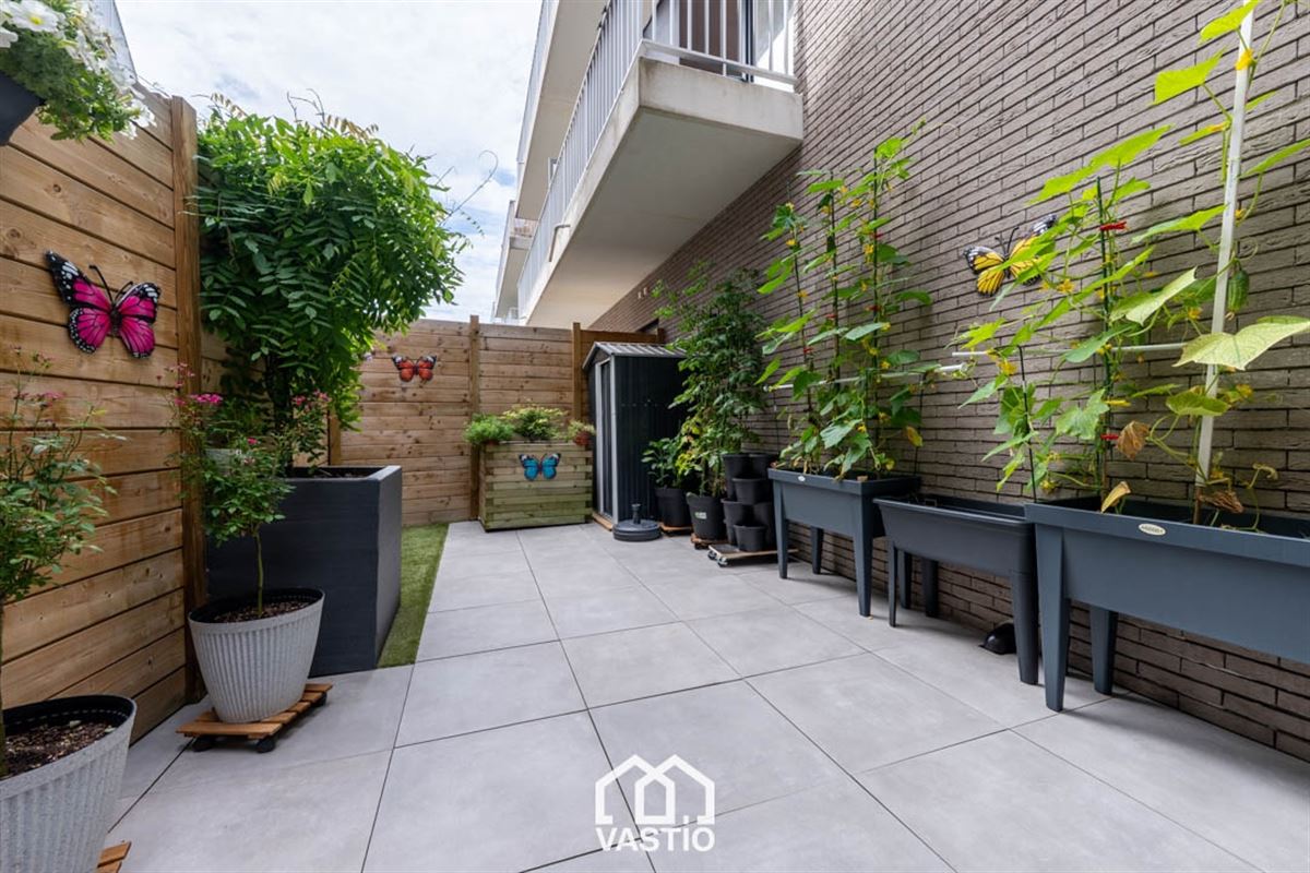 Modern gelijkvloers appartement met groot terras