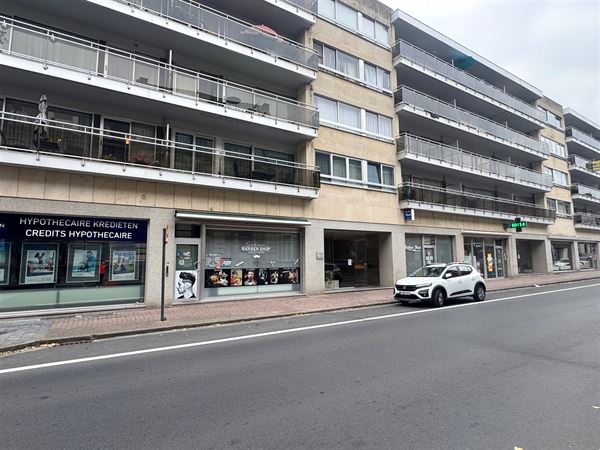 APPARTEMENT 1 CHAMBRE AVEC BALCON ET CAVE